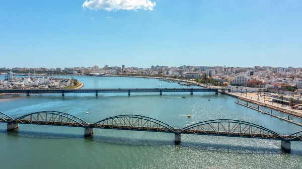 Portimao Şehrine Bakan Arade Nehri Üzerindeki Portekiz Köprüleri Ponte Velha — Stok fotoğraf