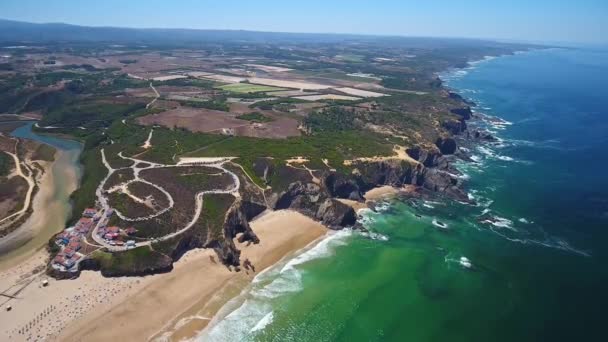 Vídeo Aéreo Filmado Por Dron Bahía Mar Playa Cerca Del — Vídeos de Stock
