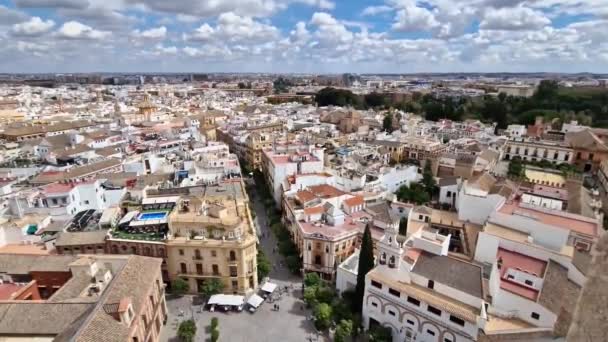 Krásný Výhled Shora Střechy Housenkové Věže Nad Městem Mates Gago — Stock video