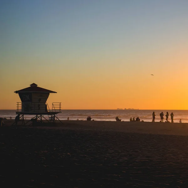 Typická Kalifornská Věž Lidé Sledující Západ Slunce — Stock fotografie