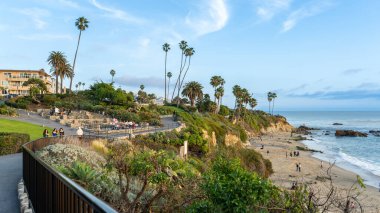 Laguna Beach, California, ABD - 16 Şubat 2024: Heisler Park Manzarası