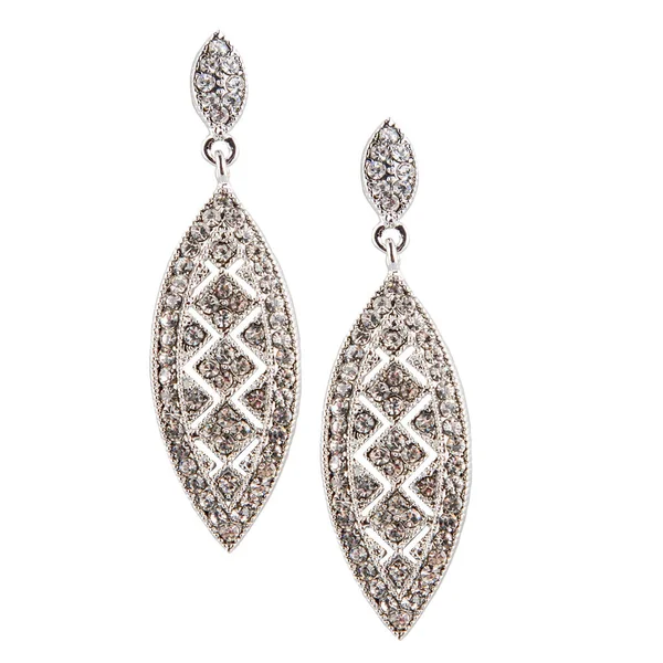 Dvojice Stříbrných Diamantových Náušnic Pro Nevěstu Bílém Pozadí — Stock fotografie