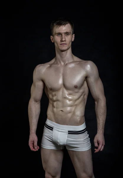 Snygg Muskulös Kille Underkläder Fotot Togs Studio Mörk Bakgrund — Stockfoto