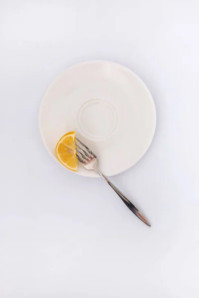 감귤의 배경에는 레몬을 그릇에 놓았다 배경에 테마로 — 스톡 사진