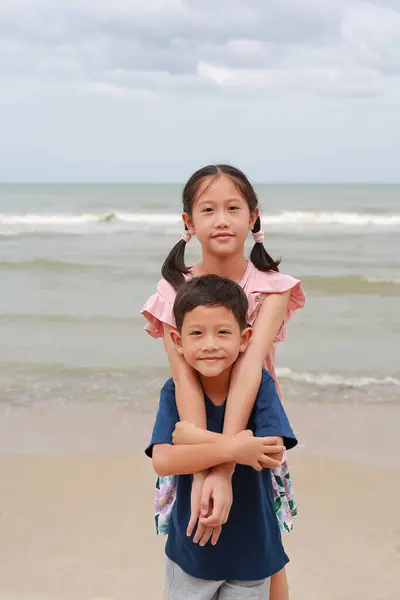 Portrét Asijského Chlapce Dítě Dívka Dítě Pláži Během Rodinné Letní — Stock fotografie