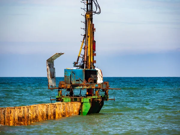 Mielno Polônia Junho 2022 Máquina Para Dirigir Pilhas Fundo Mar — Fotografia de Stock