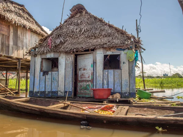 Iquitos Perú Mayo 2016 Casas Flotantes Una Pequeña Ciudad Perú — Foto de Stock
