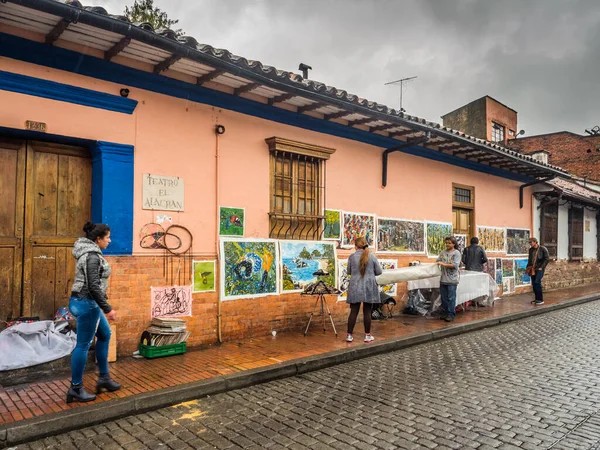 Bogota Kolumbien September 2018 Farbige Häuserwände Und Bilder Lokaler Künstler — Stockfoto