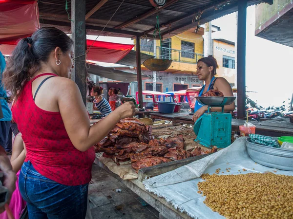 Iquitos Peru September 2017 Pasar Lokal Yang Khas Peru Dengan — Stok Foto
