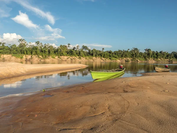 Човни Піщаному Пляжі Біля Річки Яварі Притоки Річки Амазонки Протягом — стокове фото
