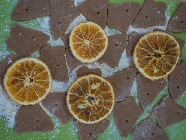 Hintergrund Textur Getrocknete Orangenscheiben Und Lebkuchen Warten Auf Weihnachten — Stockfoto