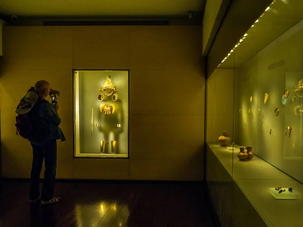 Bogota Colombia 2018 Interior Museum Gold 나라에서 방문자가 볼거리중 — 스톡 사진
