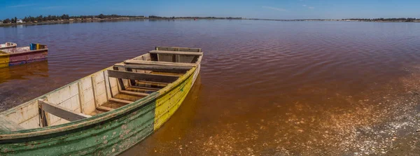 Lac Rose Senegall Februar 2019 Holzboote Ufer Des Retba Sees — Stockfoto