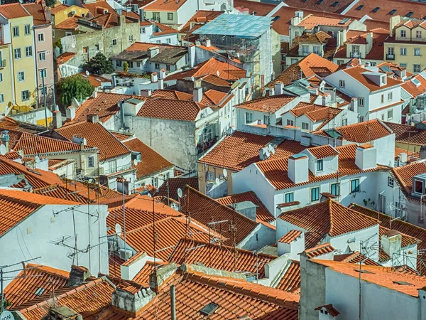 Miradouro de Santa Luzia 'dan Alfama manzarası, Alfama bölgesi, Lizbon, Potugal