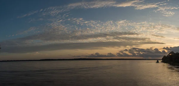 Amazon Nehri Nin Günbatımındaki Panoramik Manzarası Amazonia Peru Güney Amerika — Stok fotoğraf