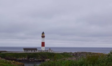 Manzarayı hayal et, deniz havasını kokla, özgürlüğü hisset. Buchan Ness deniz fenerinde de yaşayabilirsin..