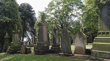 Dundee 'deki Balgay Mezarlığı ormanda bir tepede bulunan bir mezarlıktır..