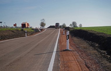 Friedrichsschwerz yakınlarındaki A143 'ün inşaat alanında yol işareti..