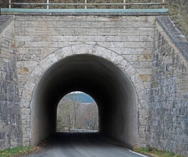 Almanya 'da B281' de tuğlalı metro.