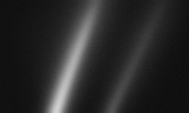 Karanlık Arkaplanda Parlak Işık Işığıyla Dramatik Siyah ve Beyaz Görüntü