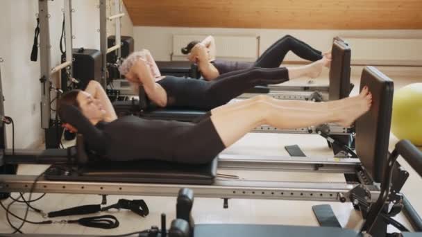 Fitness Concept Rehabilitation Healthy Lifestyle Myofascial Release Concept Group Females — Vídeo de Stock