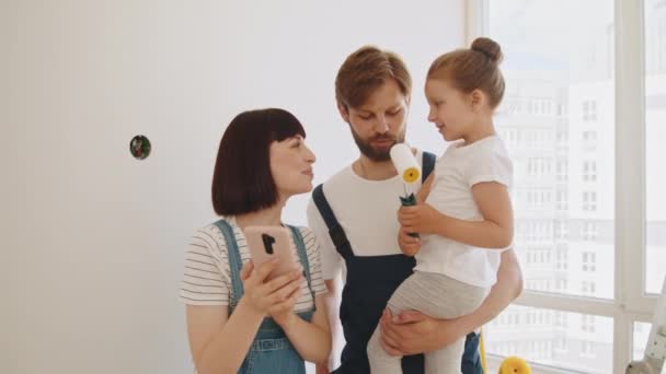 Home Repair Cheerful Happy Family Renovating Apartment Joyful Young Caring — Stok video