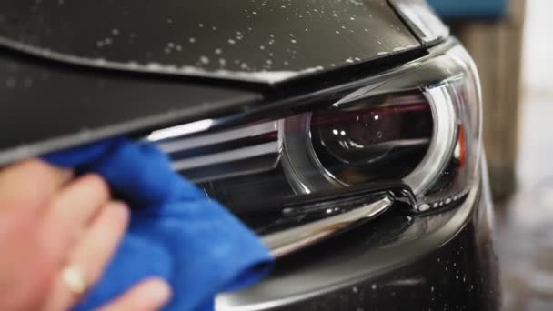 Lavagem Carro Limpeza Estação Serviço Automóvel Profissional Vista Cortada Mão — Vídeo de Stock