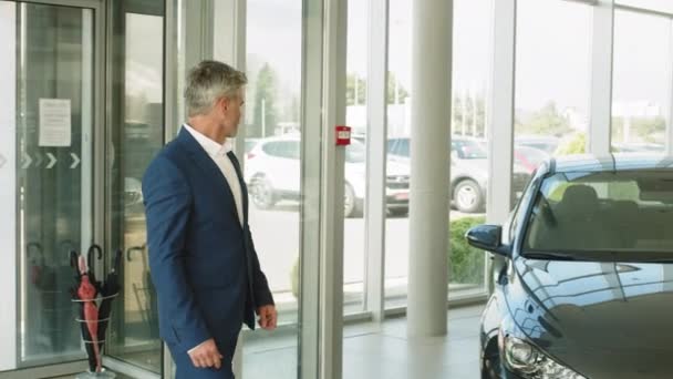 Lviv Ukraine Juillet 2022 Concessionnaire Hyundai Fait Son Choix Sérieux — Video
