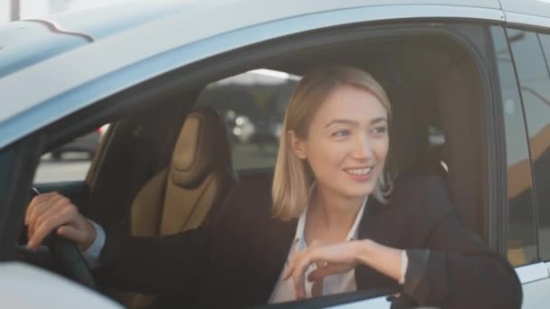 Charming Caucasian Woman Formal Wear Siding Her Luxury New Car — Stock Video