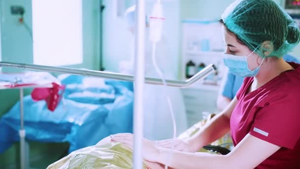 Gebärende Frau Entbindungskrankenhaus Eine Schwangere Frau Die Einem Krankenhaus Entbindet — Stockvideo