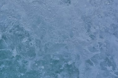 İstanbul 'daki Boğaz' da dalgalar ve köpük yakın plan