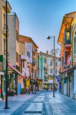 Chanakkale, Türkiye, eski güzel evleri, hediyelik eşya dükkanları ve restoranları olan renkli sokaklar