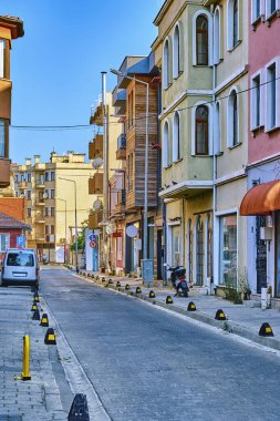 Chanakkale, Türkiye, eski güzel evleri, hediyelik eşya dükkanları ve restoranları olan renkli sokaklar