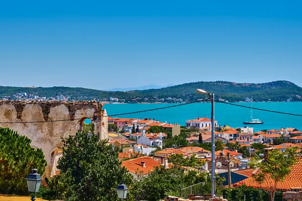 Ayvalik, Türkiye, Cunda Adası, Aşıklar dağından şehre ve Ege Denizi 'ne panoramik manzara