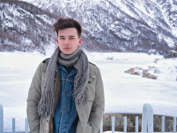 Young Attractive Man Mountain Winter Snow Him — Stock Photo, Image