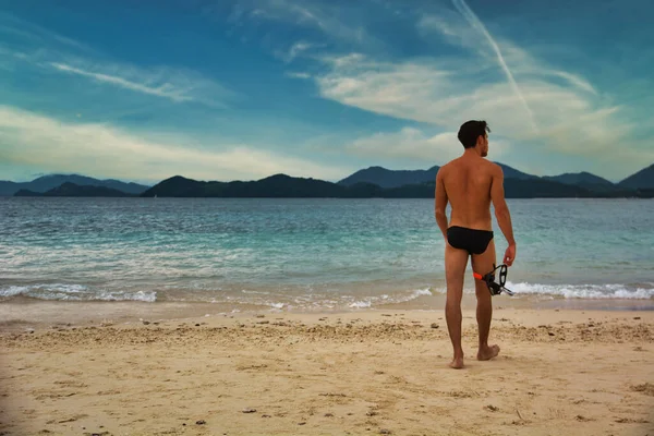 Corpo Inteiro Atingido Pelas Costas Jovem Bonito Uma Praia Phuket — Fotografia de Stock