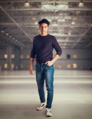 büyük modern boş depo