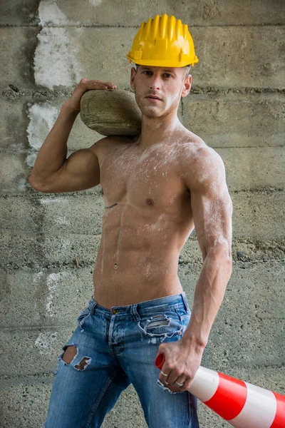 Sexy Muscular Construction Worker Shirtless Working Outdoor Wearing Blue Jeans — Stock Photo, Image