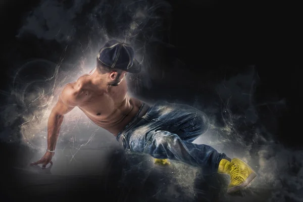 Hip Hop Dancer Showing Some Movements Dark Background — Stock Photo, Image