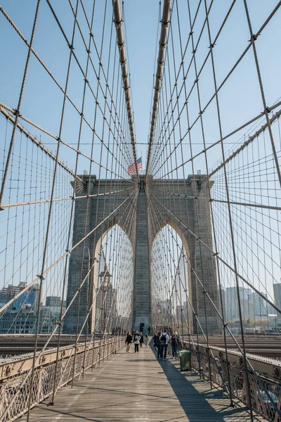 New York Usa Novembre 2022 Persone Che Camminano Sul Ponte — Foto Stock