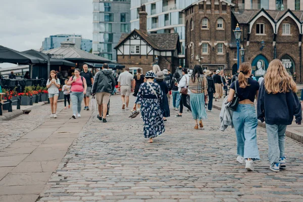 London Großbritannien Juli 2023 Menschen Spazieren Auf Der Themse Tower — Stockfoto