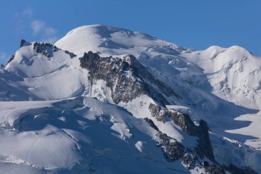 Yüksek dağların güzel manzarası Mont Blanc Massif Chamonix Alpleri Fransa, Avrupa
