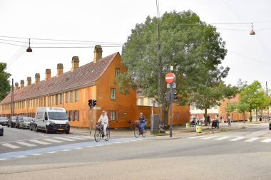 Kopenhag, Danimarka. 15 Ekim 2024. Kopenhag, Danimarka 'da bir cadde manzarası.