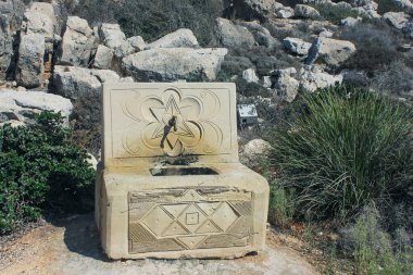 Ayia Napa, Kıbrıs. 8 Kasım 2024. Ayia Napa Uluslararası Heykel Parkı 'nda güzel sanatsal eserler.