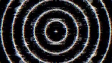 Eş merkezli daireleri olan siyah ve beyaz dairesel bozulma deseni. Yüksek kaliteli FullHD görüntüler.