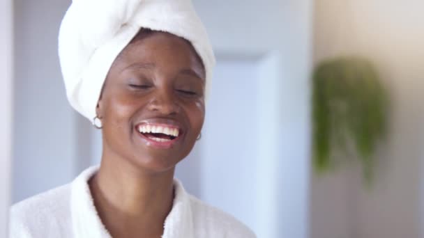 Wellness Routine Skin Care Make Natural Products Attractive Black Young — Vídeos de Stock