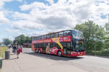 Kopenhag, Danimarka - 26 Temmuz 2022: Kopenhag 'da Atla Turist Otobüsü.