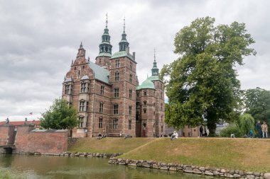 Kopenhag, Danimarka - 26 Temmuz 2022: Rosenborg Şatosu (Danca: Rosenborg Slot).