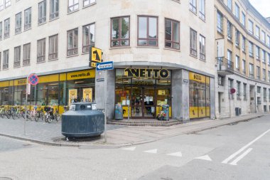 Kopenhag, Danimarka - 26 Temmuz 2022: Netto indirim marketi.