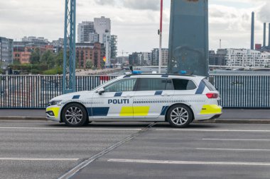 Kopenhag, Danimarka - 26 Temmuz 2022: Danimarka polis arabası.